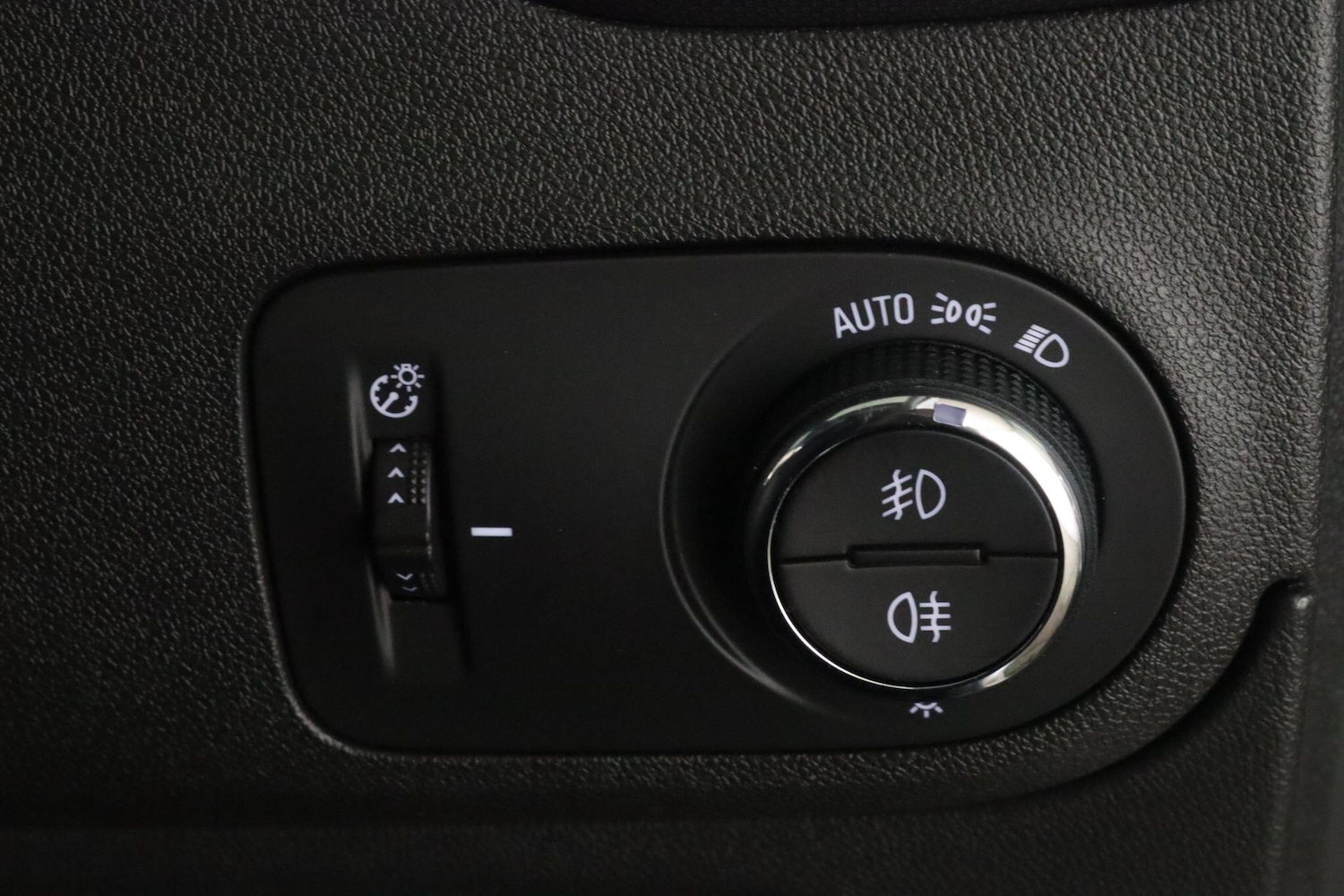 Used Vauxhall Crossland 2023 for sale - 76573302: Photo 19