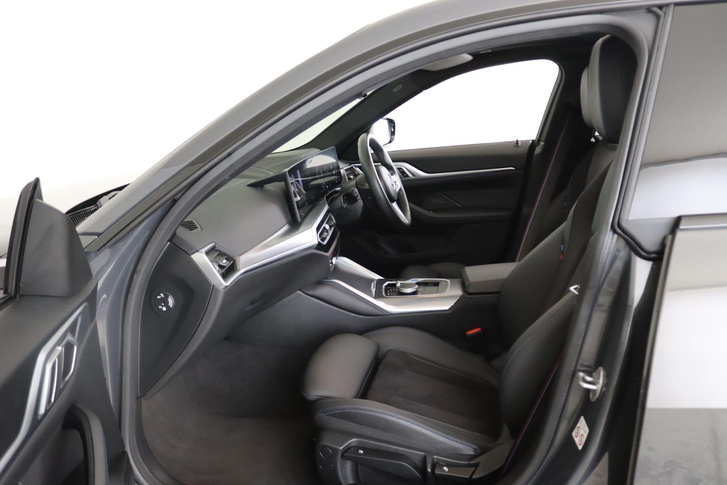 Used BMW i4 2024 for sale - 77143485: Photo 11