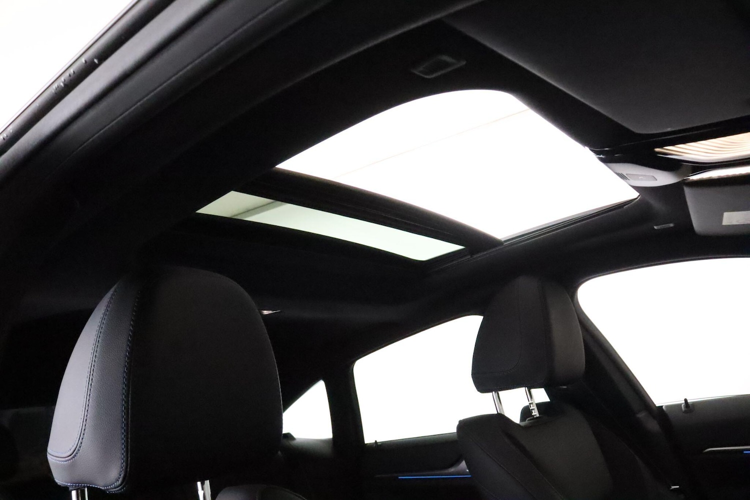 Used BMW i4 2024 for sale - 77143485: Photo 18