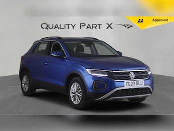 Used Volkswagen T-Roc 2023 for sale - 78585970: Photo