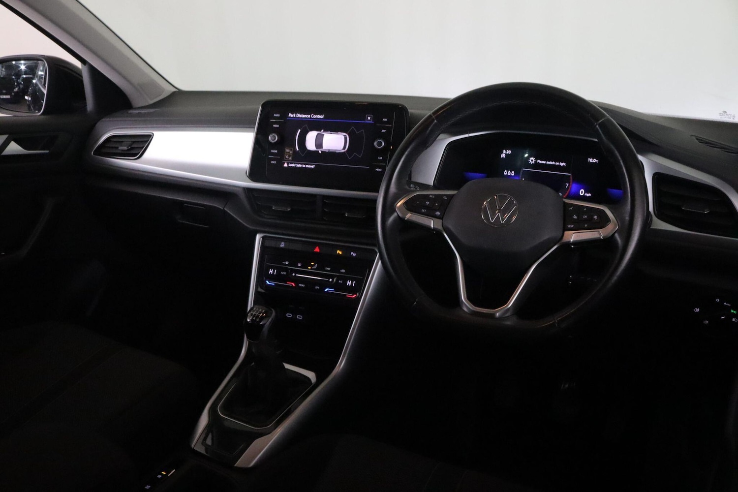 Used Volkswagen T-Roc 2023 for sale - 76270028: Photo 15