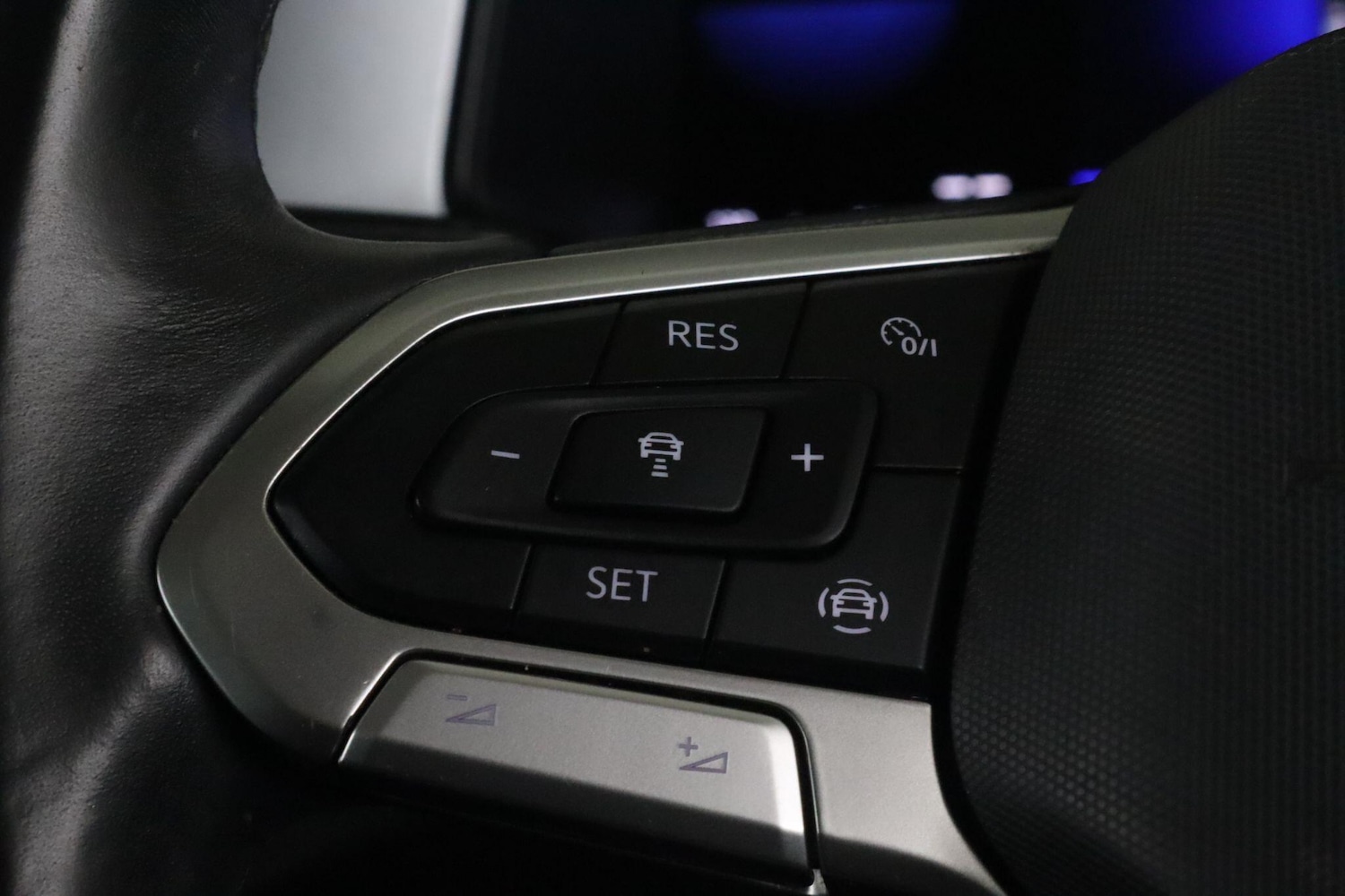 Used Volkswagen T-Roc 2023 for sale - 76270028: Photo 18