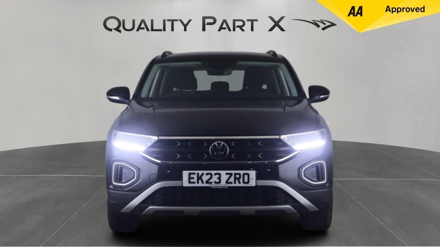 Used Volkswagen T-Roc 2023 for sale - 76270028: Photo 2