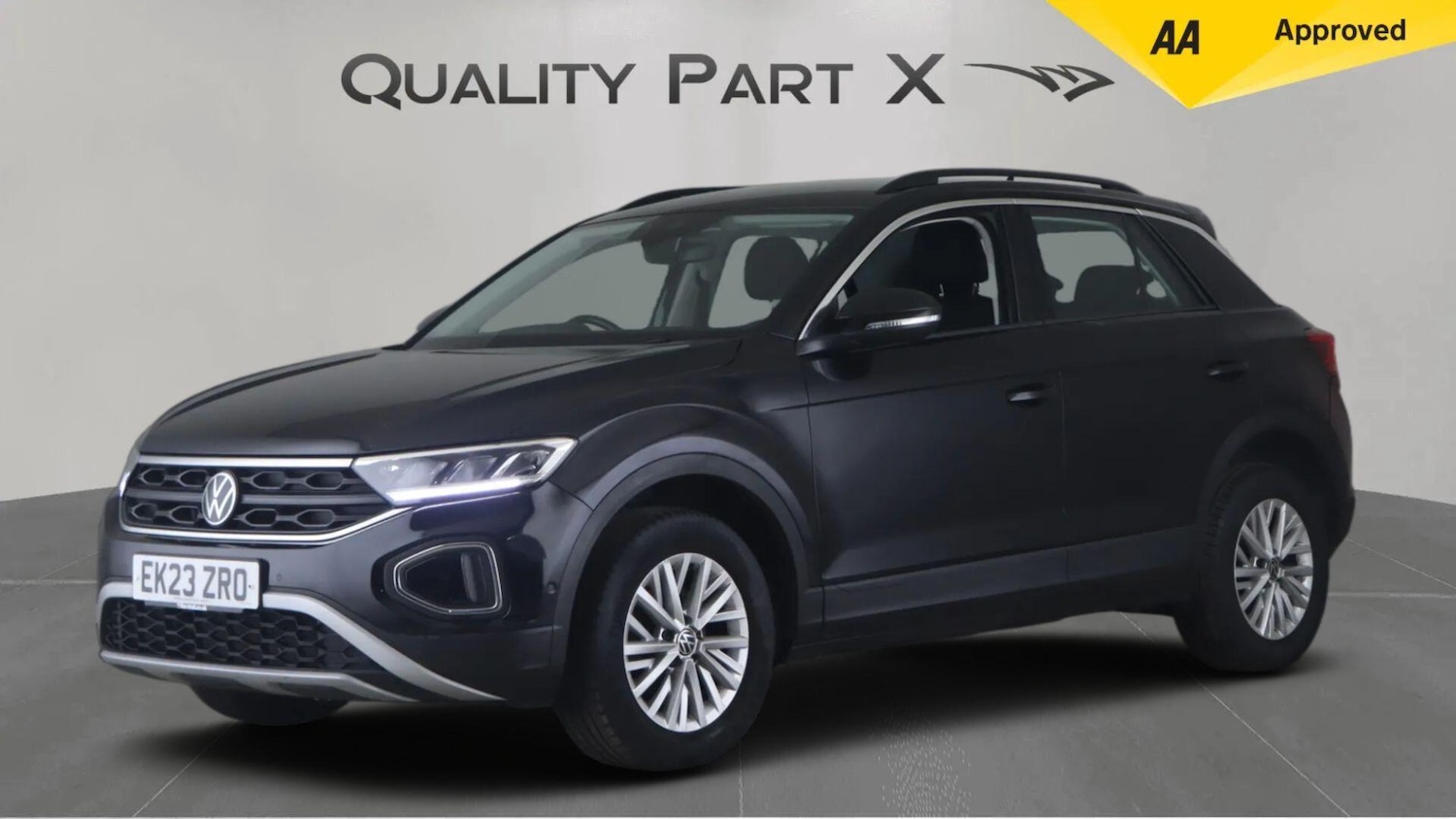 Used Volkswagen T-Roc 2023 for sale - 76270028: Photo 3