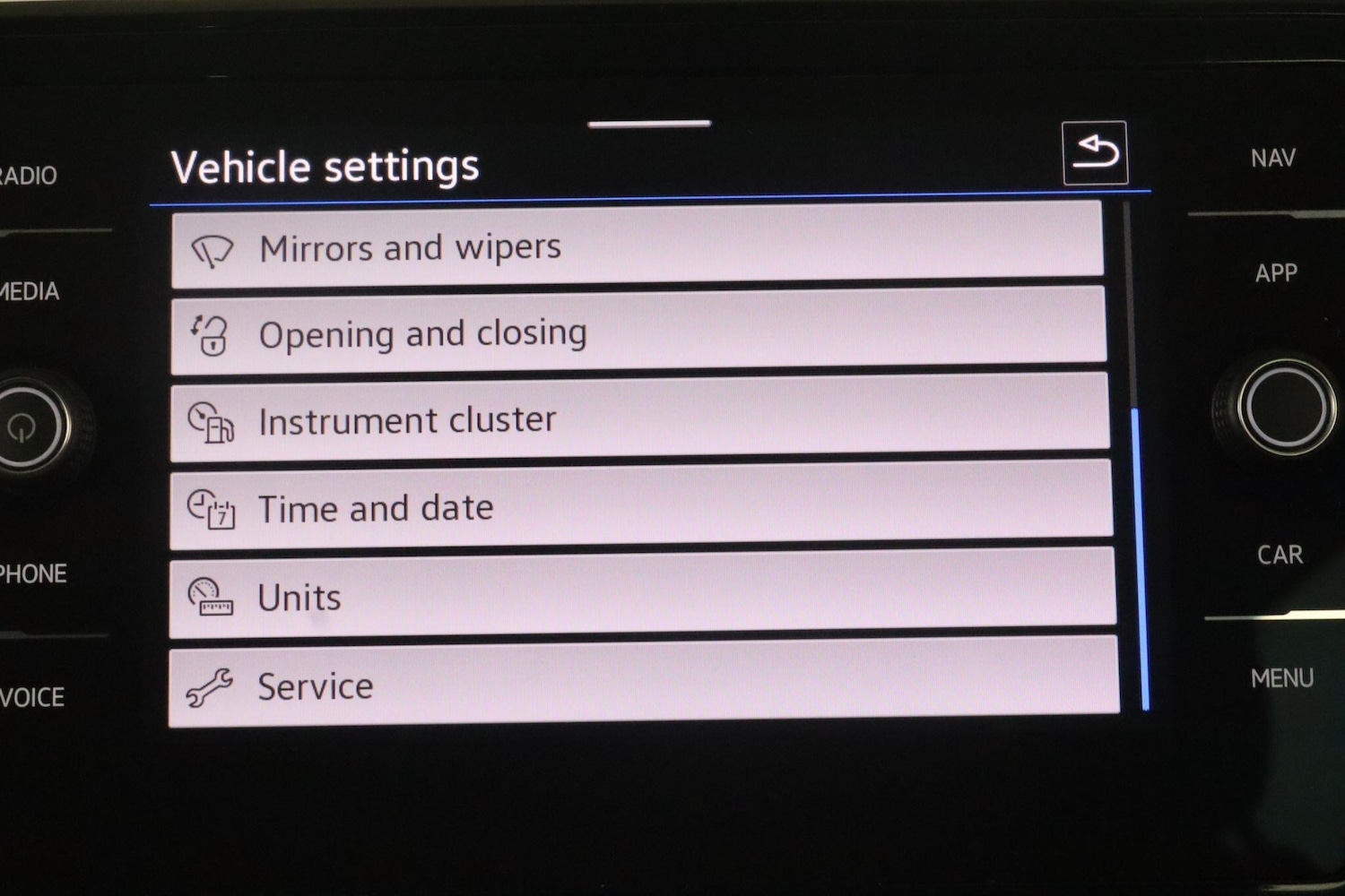 Used Volkswagen T-Roc 2023 for sale - 76270028: Photo 32