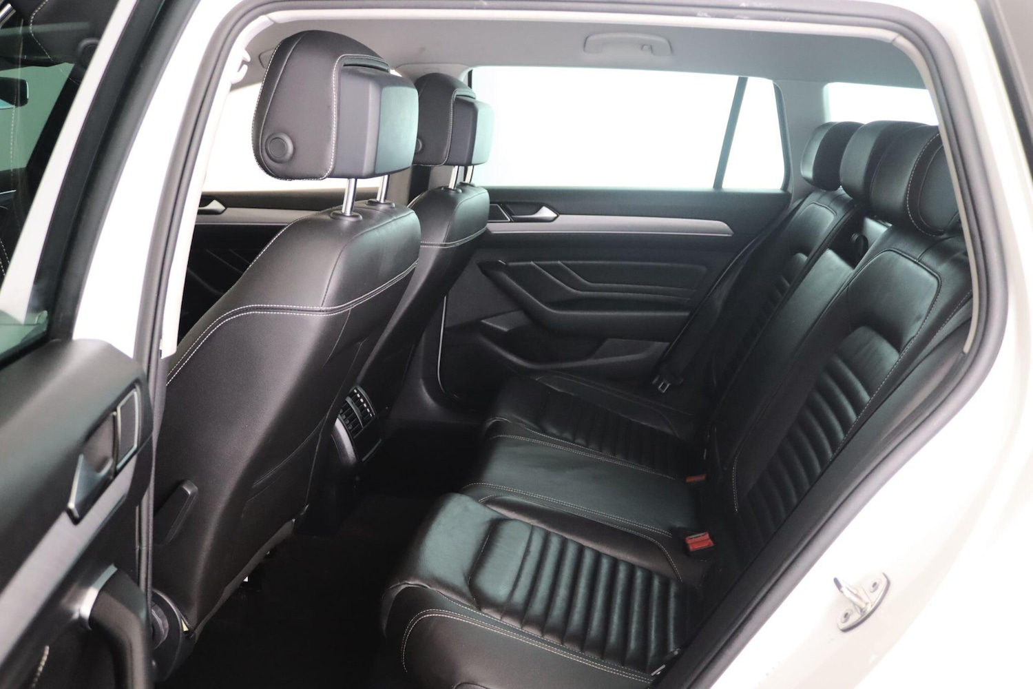 Used Volkswagen Passat 2020 for sale - 76349530: Photo 13