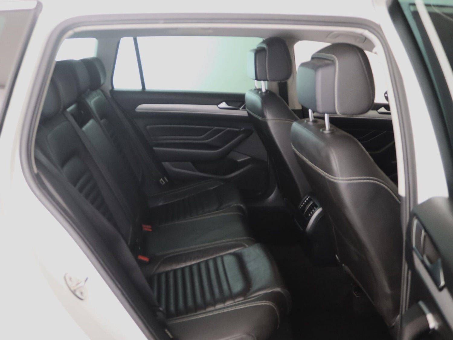 Used Volkswagen Passat 2020 for sale - 76349530: Photo 15