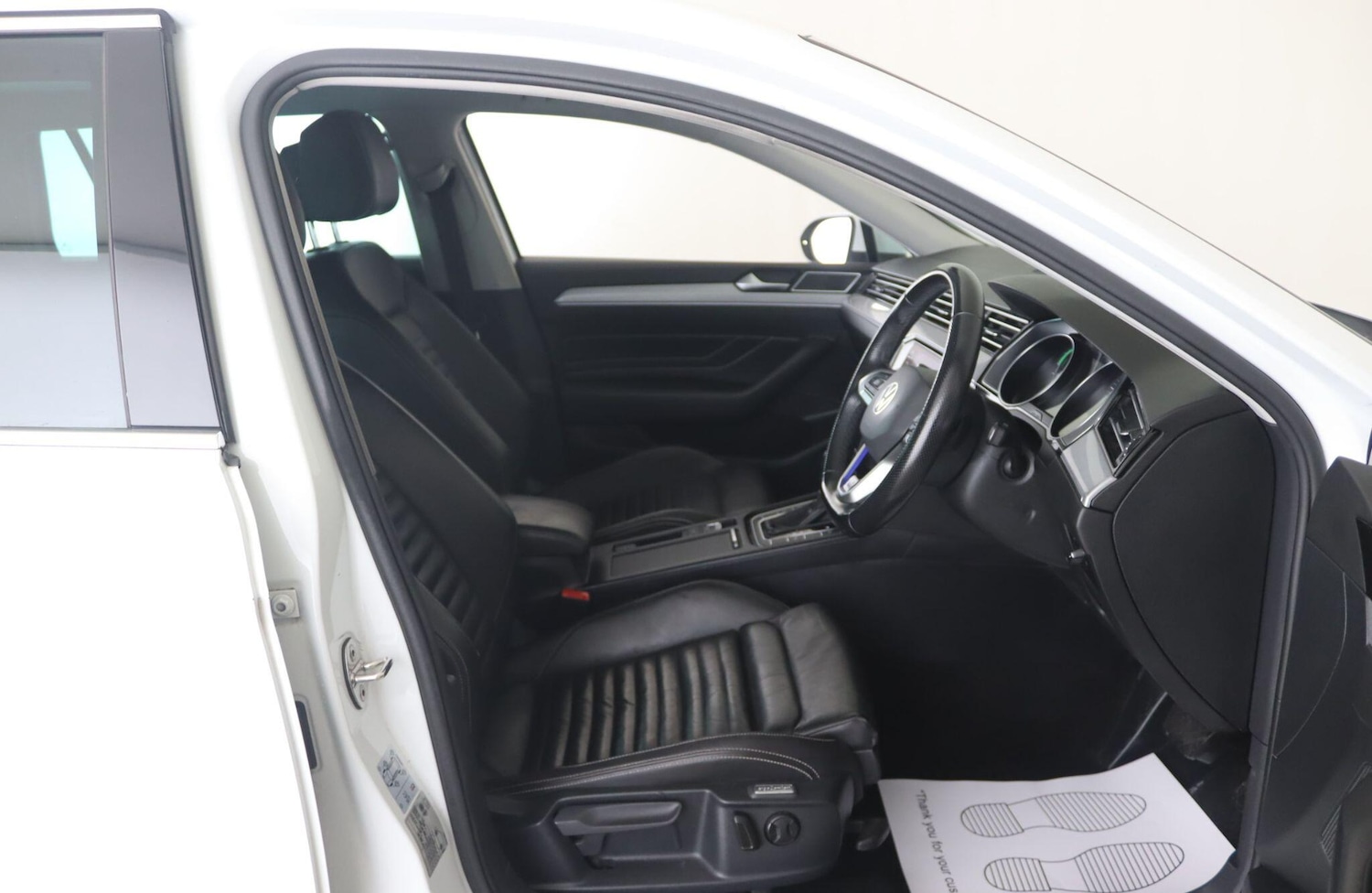 Used Volkswagen Passat 2020 for sale - 76349530: Photo 17