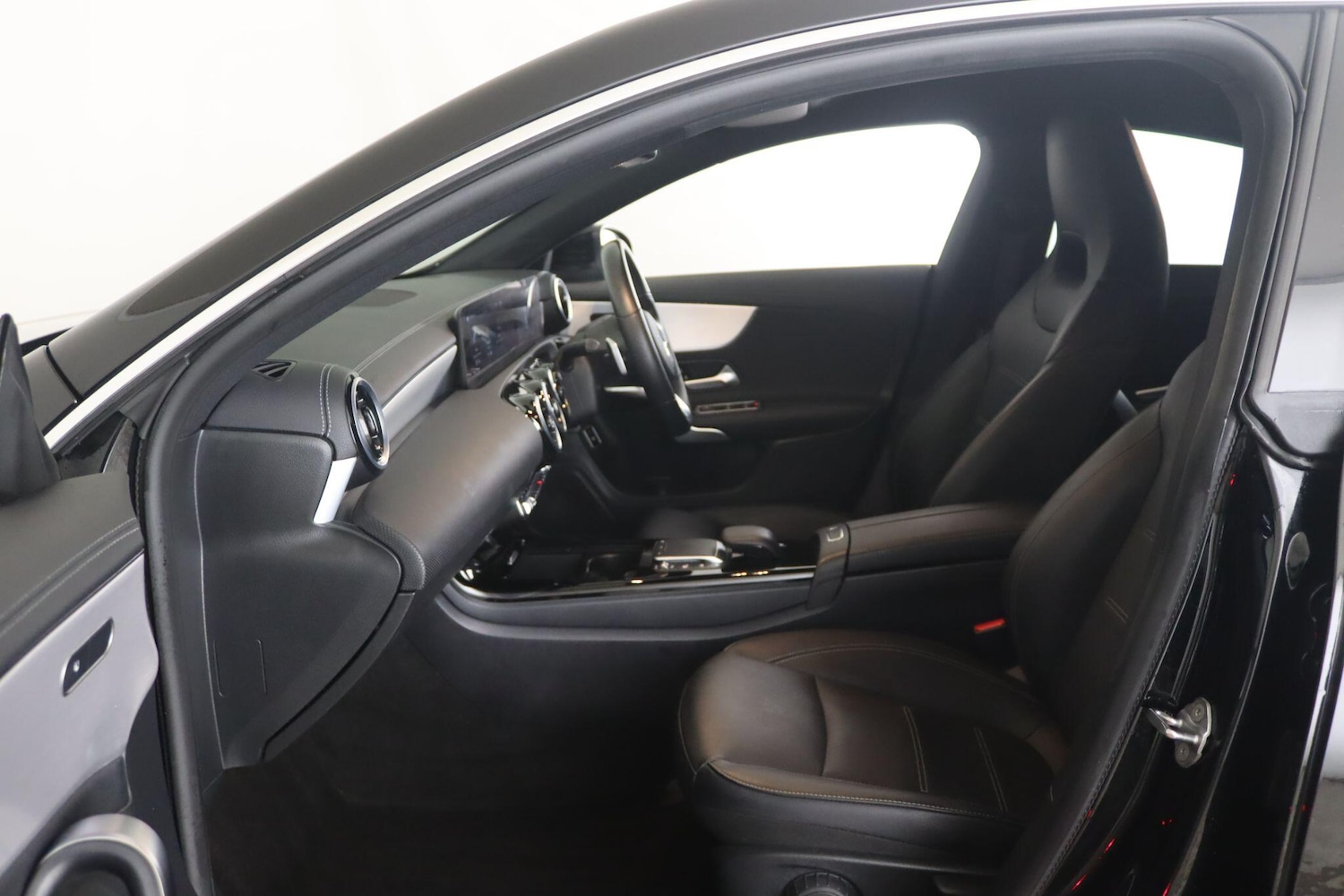 Used Mercedes-Benz CLA 2022 for sale - 76423283: Photo 10