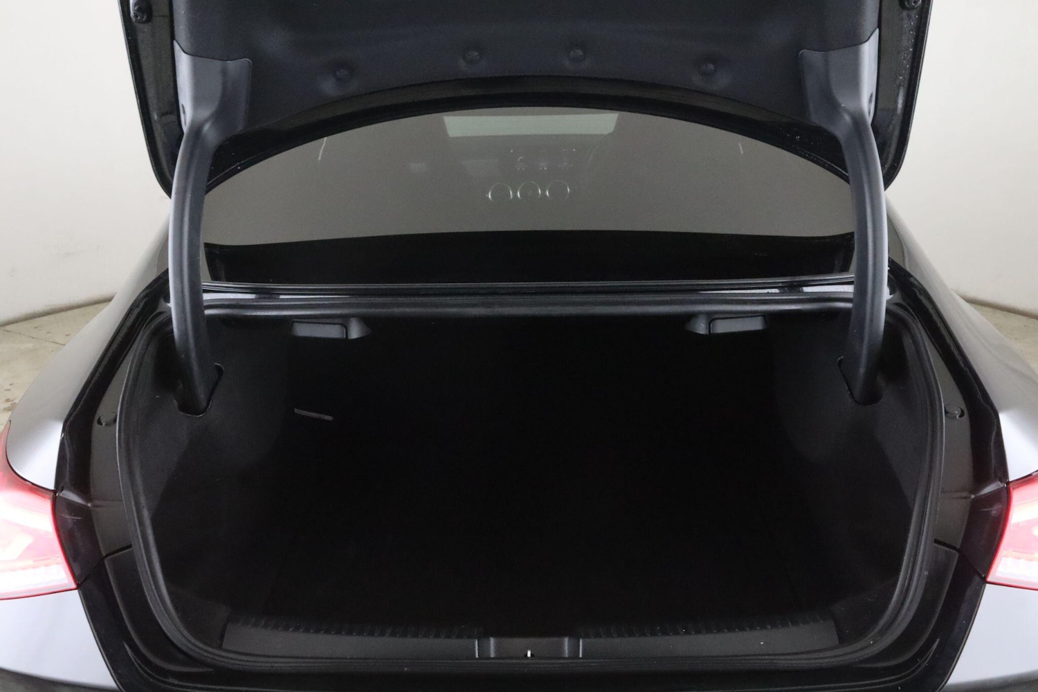 Used Mercedes-Benz CLA 2022 for sale - 76423283: Photo 11