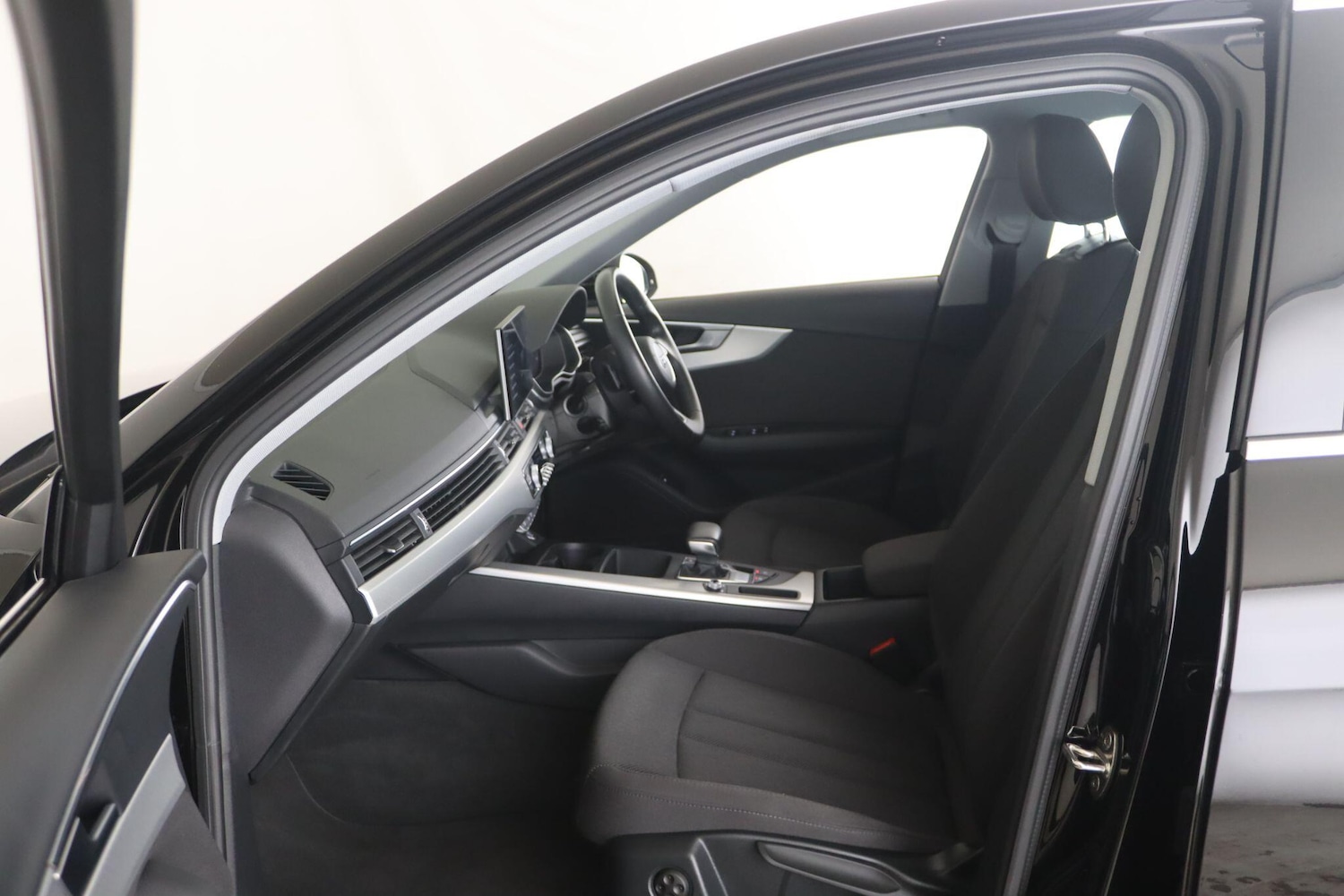 Used Audi A4 2020 for sale - 76260622: Photo 10