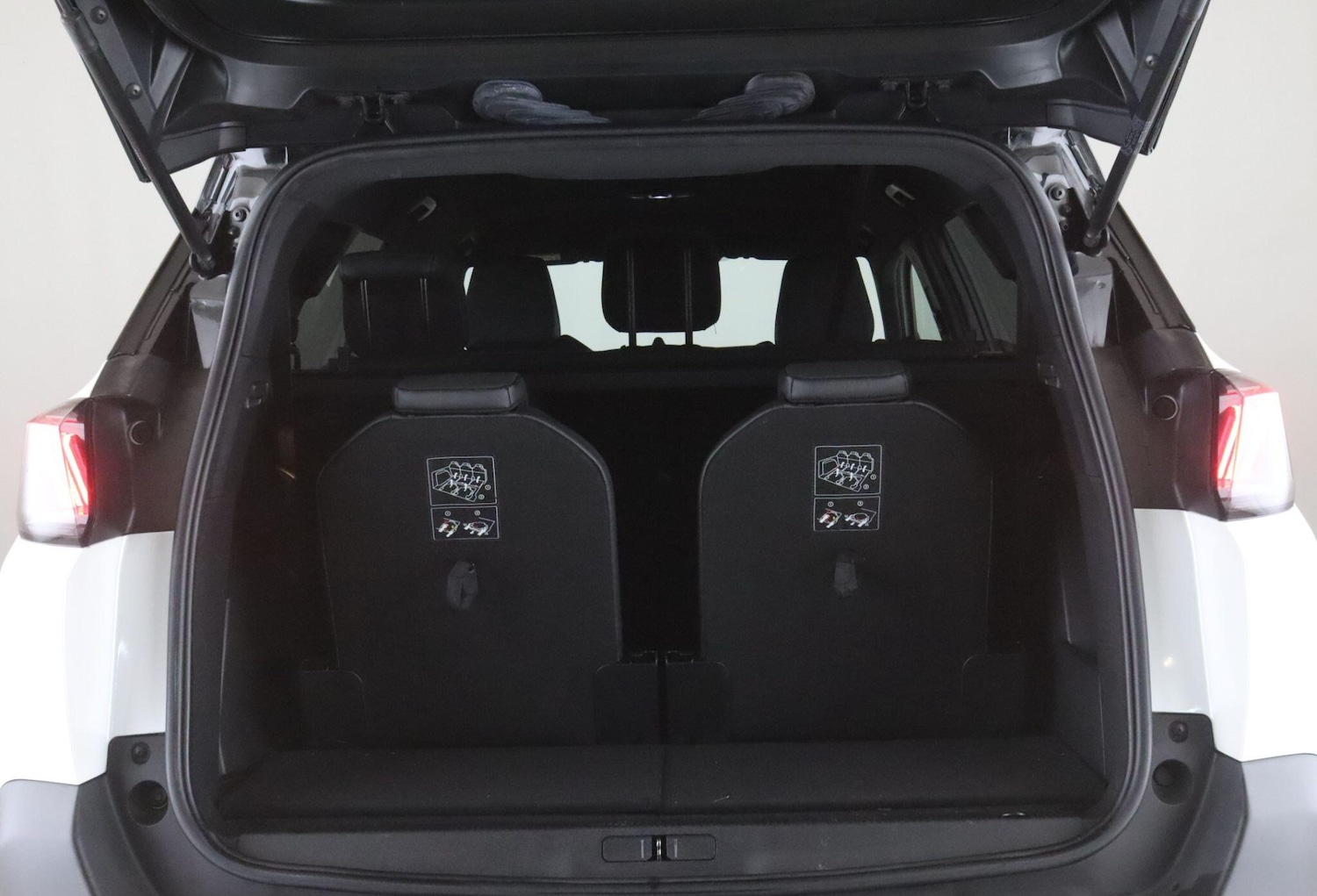 Used Peugeot 5008 2023 for sale - 78073225: Photo 13