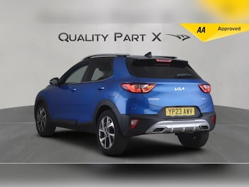 Used Kia Stonic 2023 for sale - 79348858: Photo