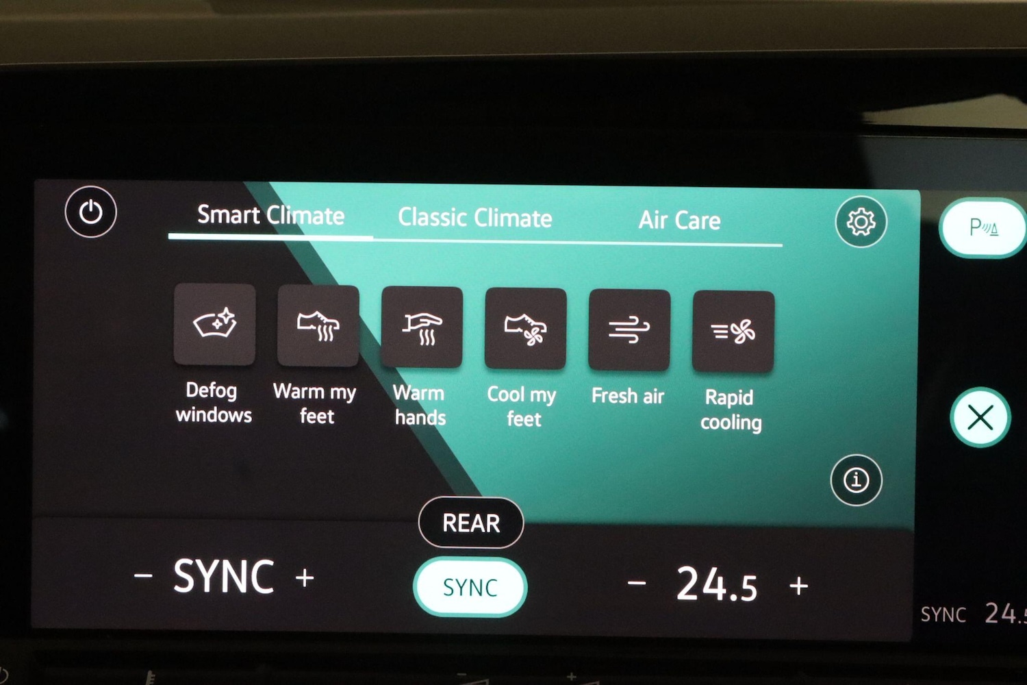 Used Volkswagen Golf 2020 for sale - 76024411: Photo 23