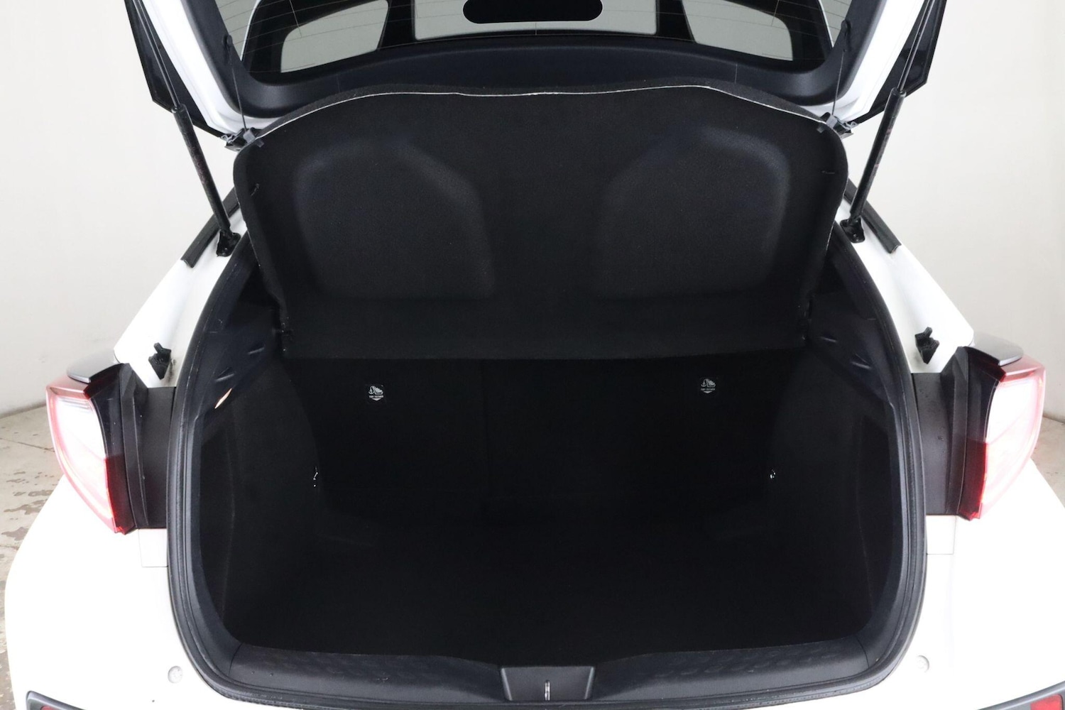 Used Toyota C-HR 2020 for sale - 76270850: Photo 13