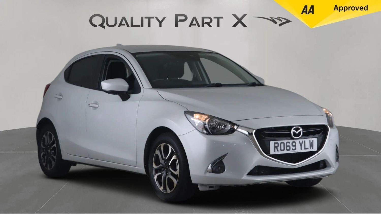 Used Mazda Mazda2 2019 for sale - 76306430: Photo 1