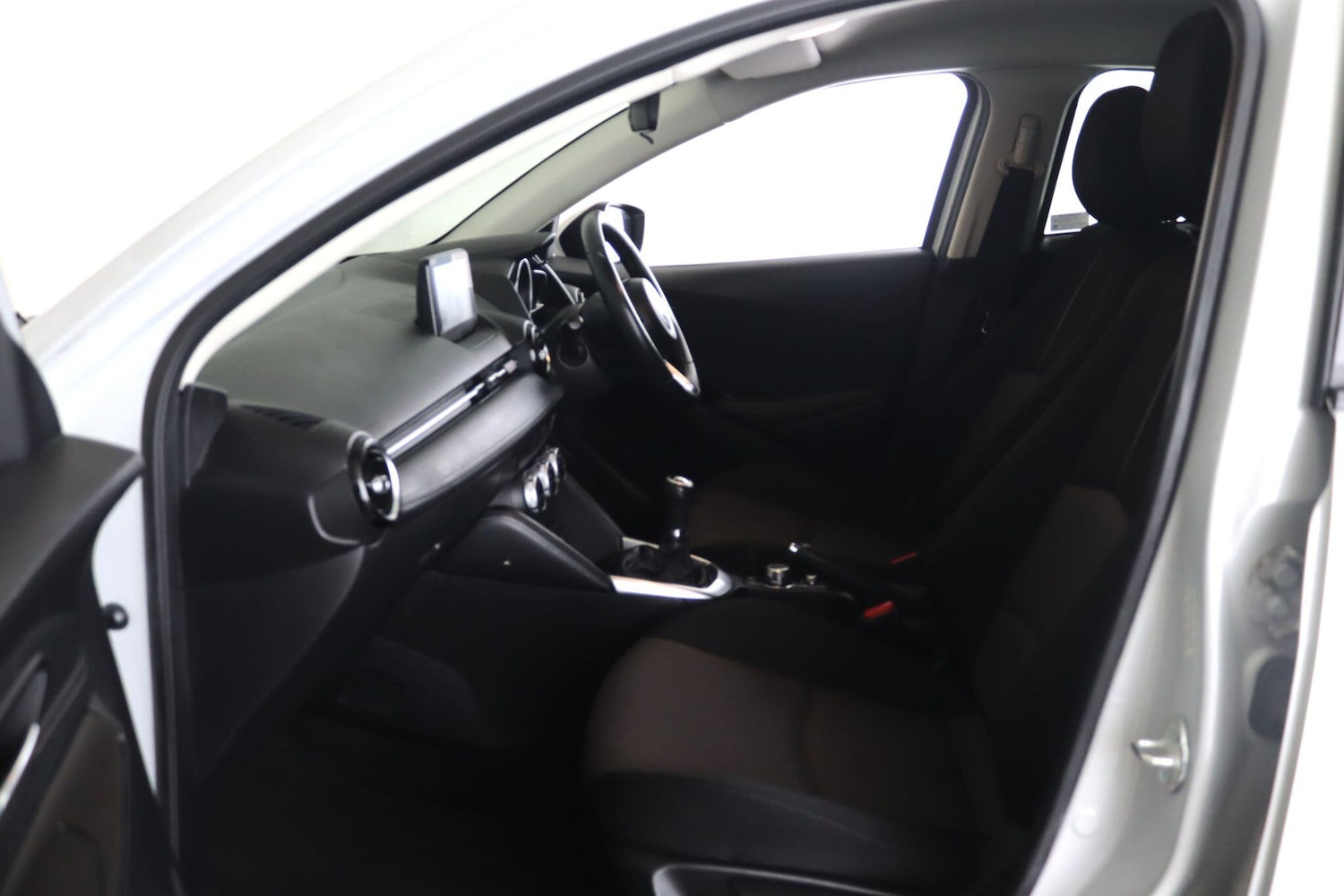 Used Mazda Mazda2 2019 for sale - 76306430: Photo 9
