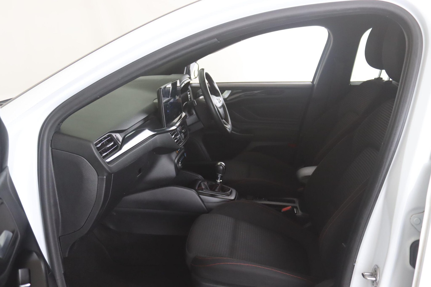 Used Ford Focus 2023 for sale - 76887060: Photo 12