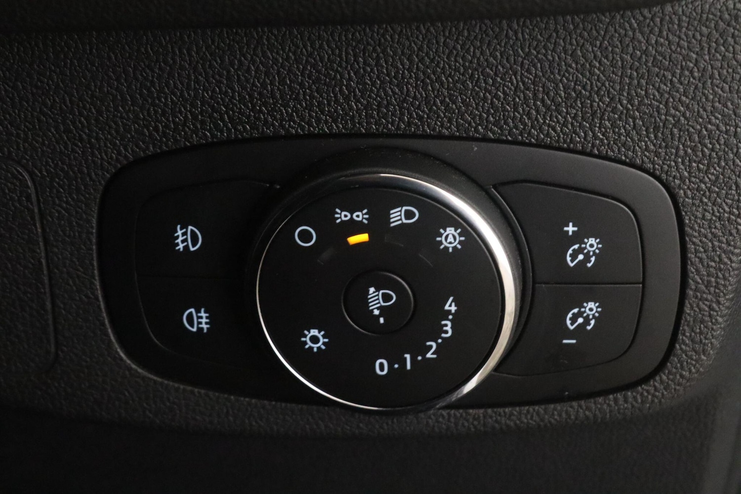 Used Ford Focus 2023 for sale - 76887060: Photo 18