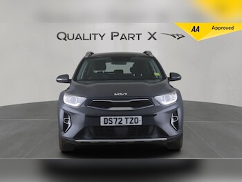 Used Kia Stonic 2023 for sale - 77696747: Photo