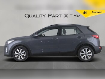 Used Kia Stonic 2023 for sale - 77696747: Photo