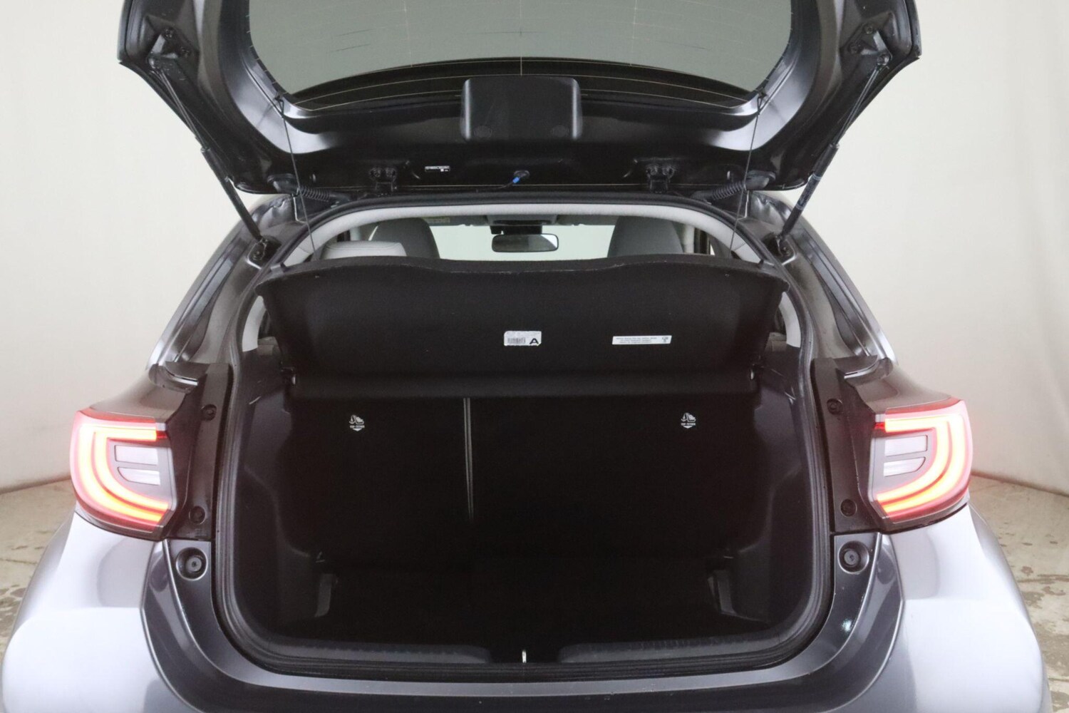 Used Toyota Yaris 2022 for sale - 76824084: Photo 15