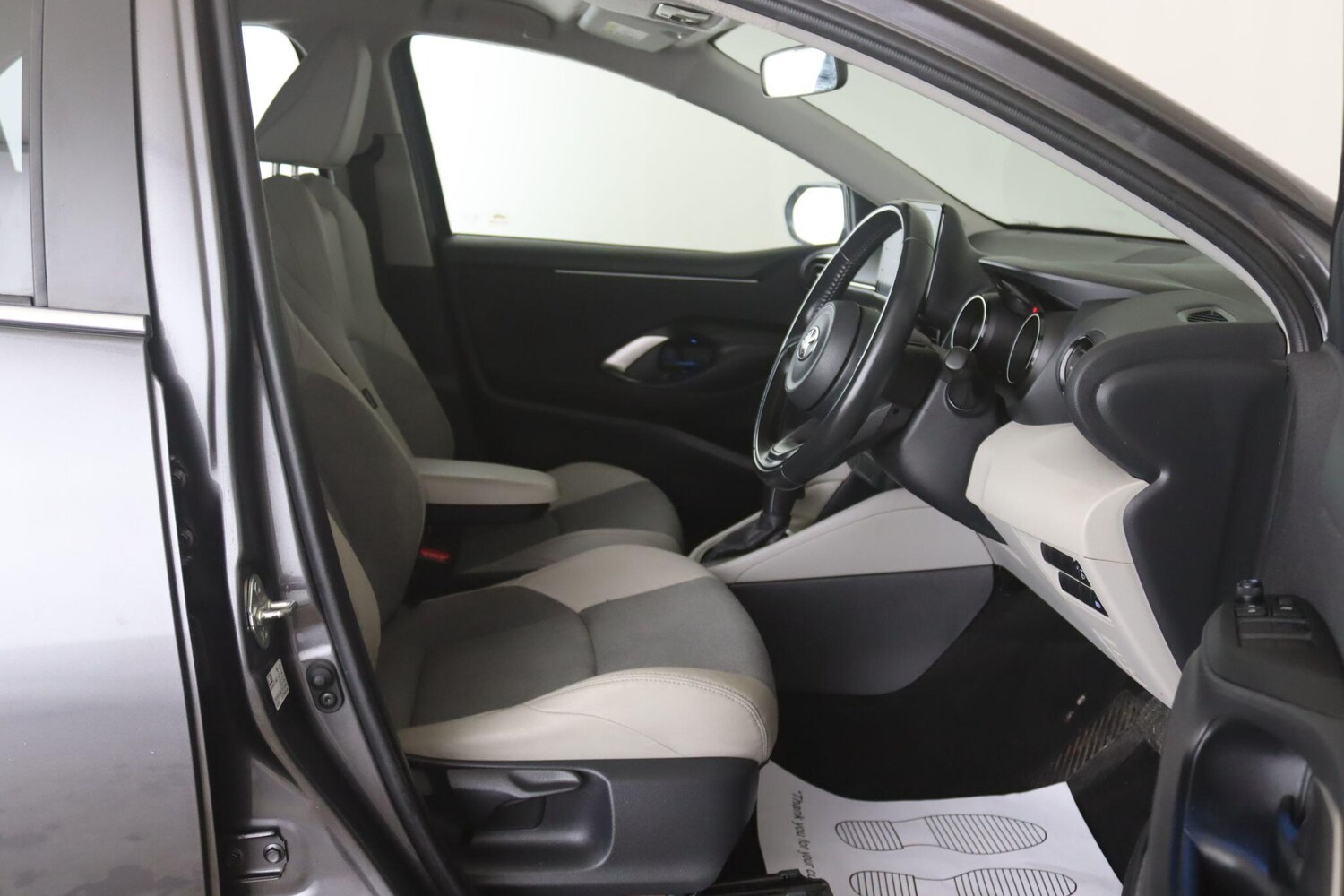 Used Toyota Yaris 2022 for sale - 76824084: Photo 18