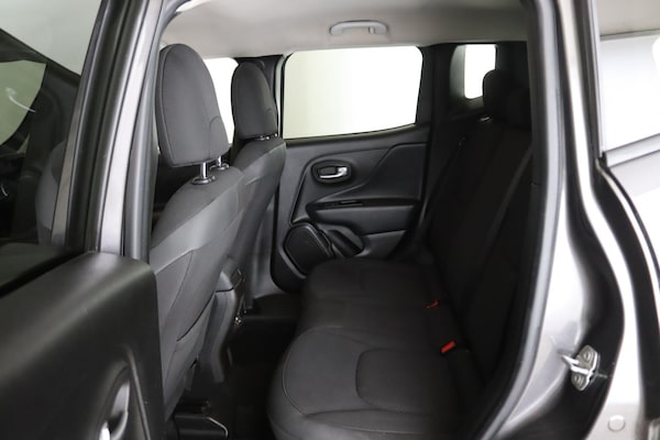 Used Jeep Renegade 2020 for sale - 76032640: Photo 10