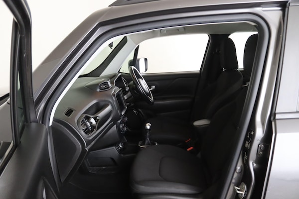 Used Jeep Renegade 2020 for sale - 76032640: Photo 9