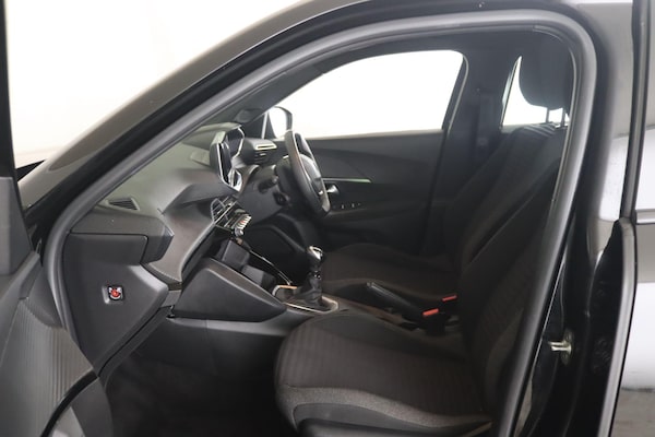 Used Peugeot 2008 2023 for sale - 76215565: Photo 11