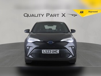 Used Toyota C-HR 2023 for sale - 78636342: Photo