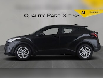 Used Toyota C-HR 2023 for sale - 78636342: Photo