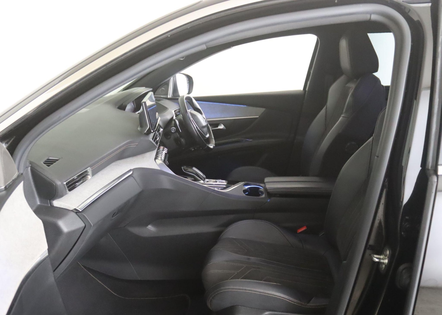 Used Peugeot 5008 2023 for sale - 77994172: Photo 10