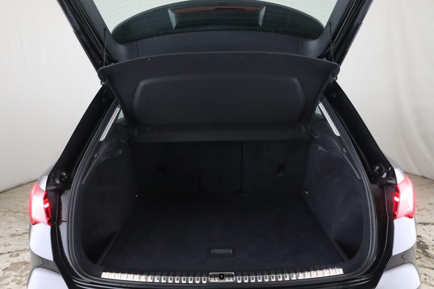 Used Audi Q3 2020 for sale - 76336396: Photo 13