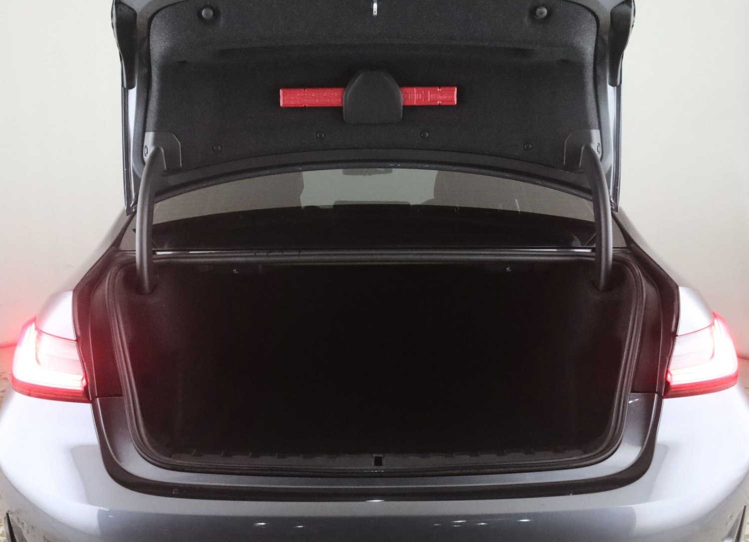 Used BMW 3 Series 2020 for sale - 77143041: Photo 11