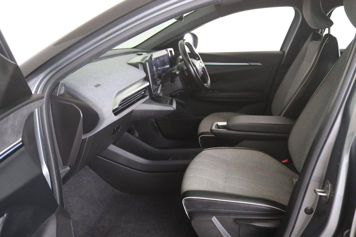 Used Renault Megane E Tech 2023 for sale - 78100477: Photo 11