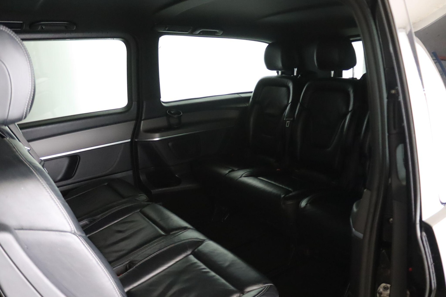 Used Mercedes-Benz V-Class 2019 for sale - 76151083: Photo 12