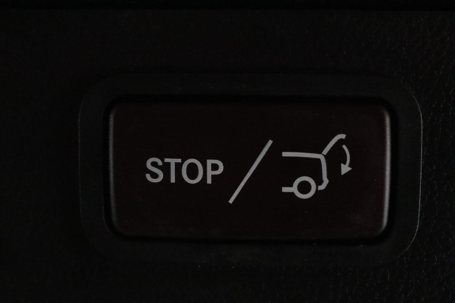 Used Mercedes-Benz V-Class 2019 for sale - 76151083: Photo 16
