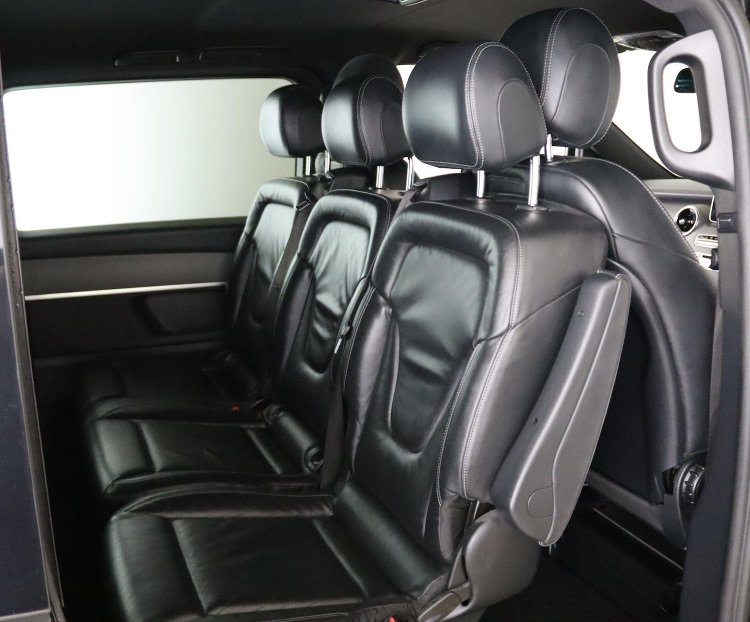 Used Mercedes-Benz V-Class 2019 for sale - 76151083: Photo 17