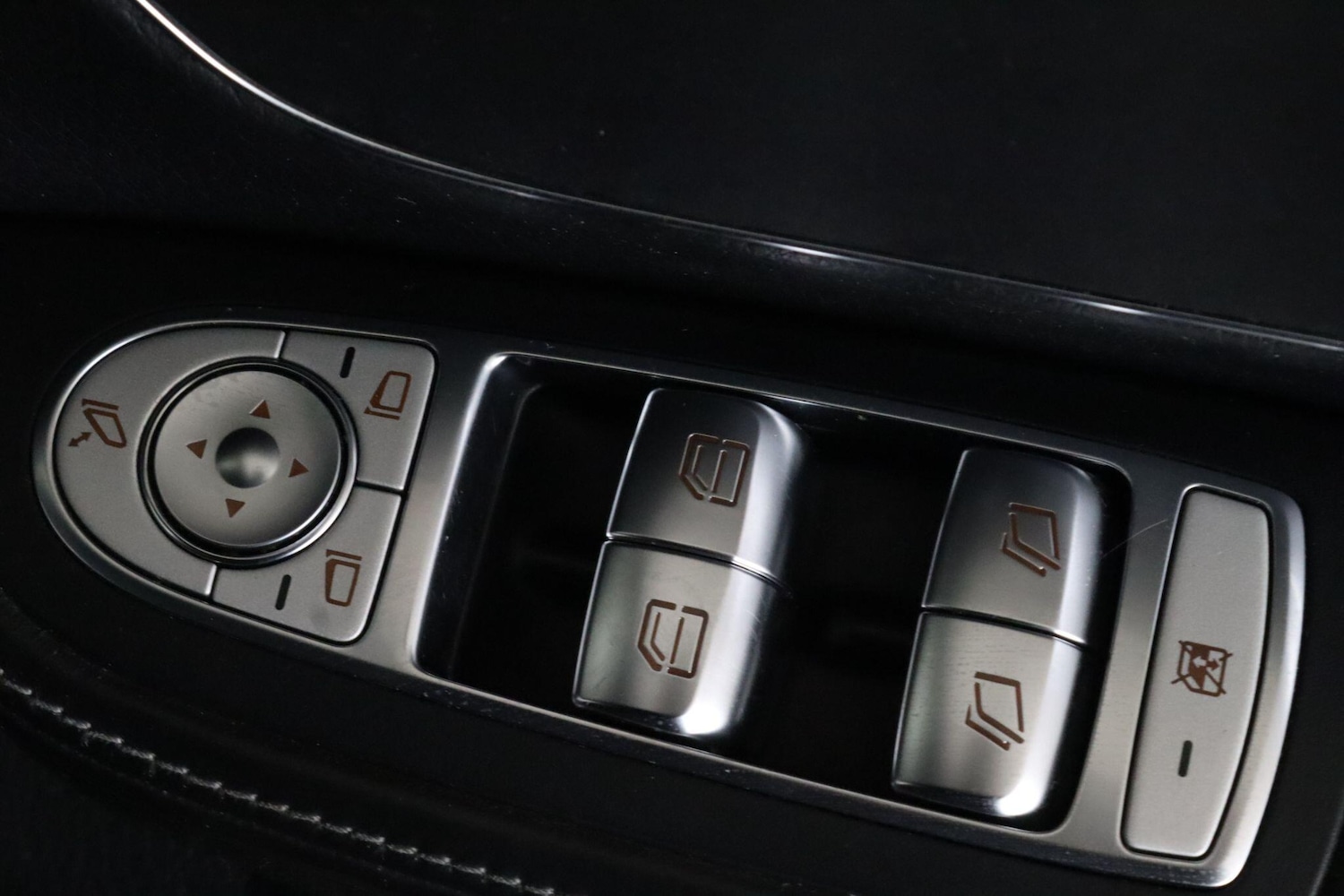 Used Mercedes-Benz V-Class 2019 for sale - 76151083: Photo 20