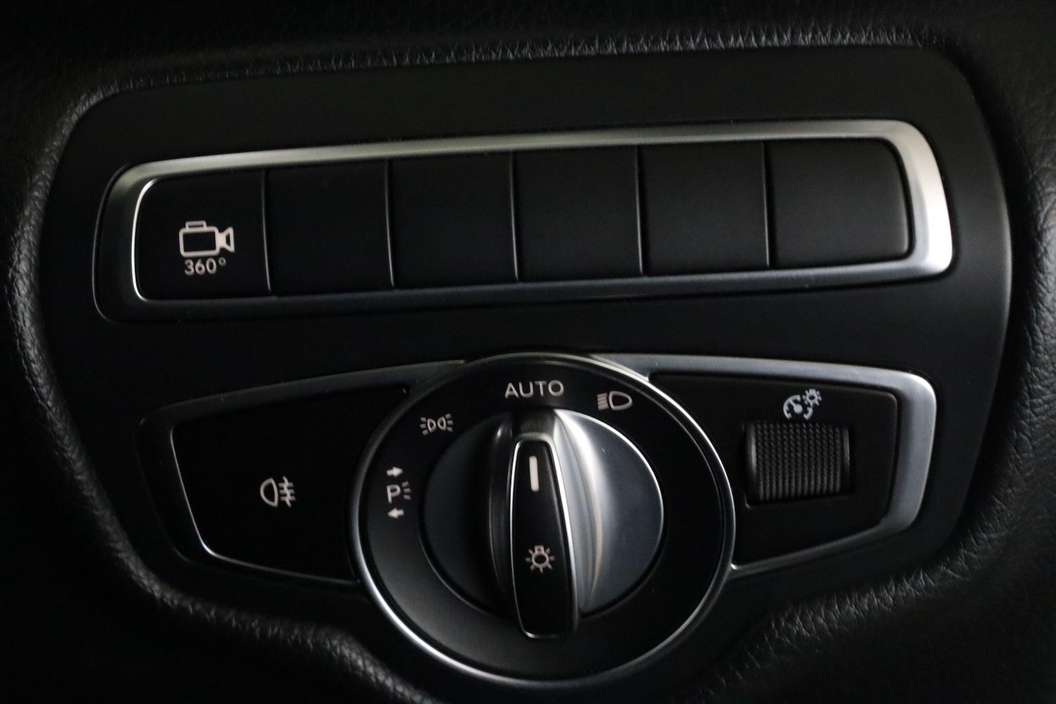Used Mercedes-Benz V-Class 2019 for sale - 76151083: Photo 22