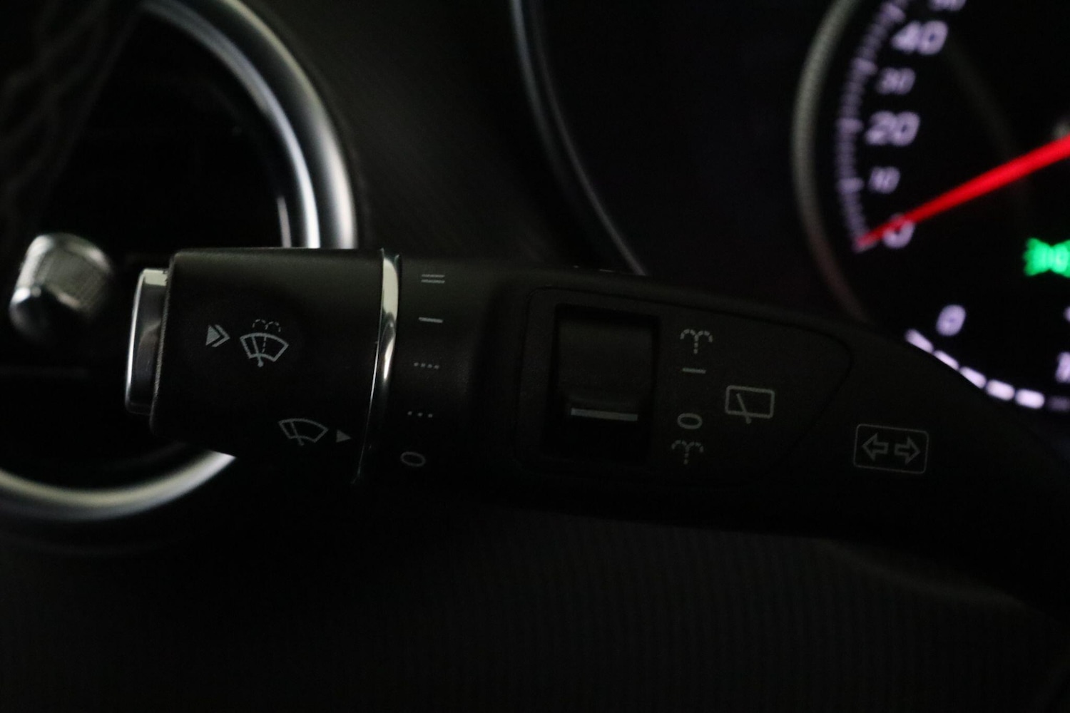 Used Mercedes-Benz V-Class 2019 for sale - 76151083: Photo 26