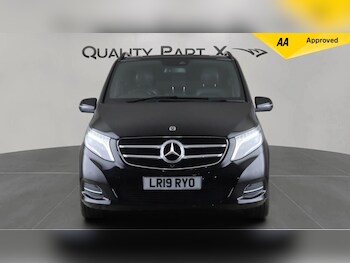 Used Mercedes-Benz V-Class 2019 for sale - 76151083: Photo
