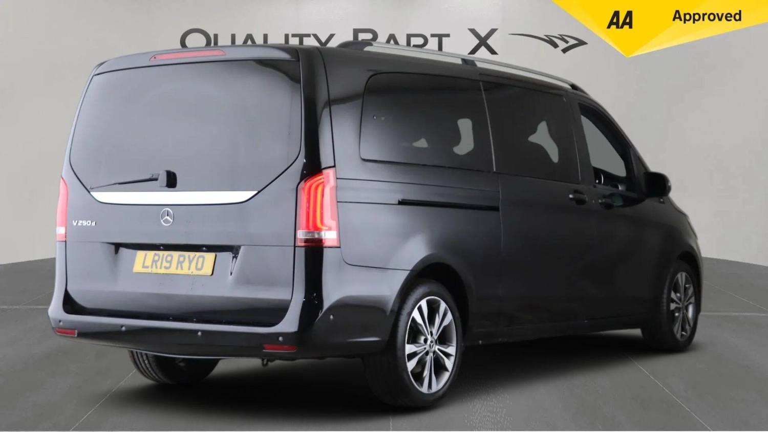 Used Mercedes-Benz V-Class 2019 for sale - 76151083: Photo 7