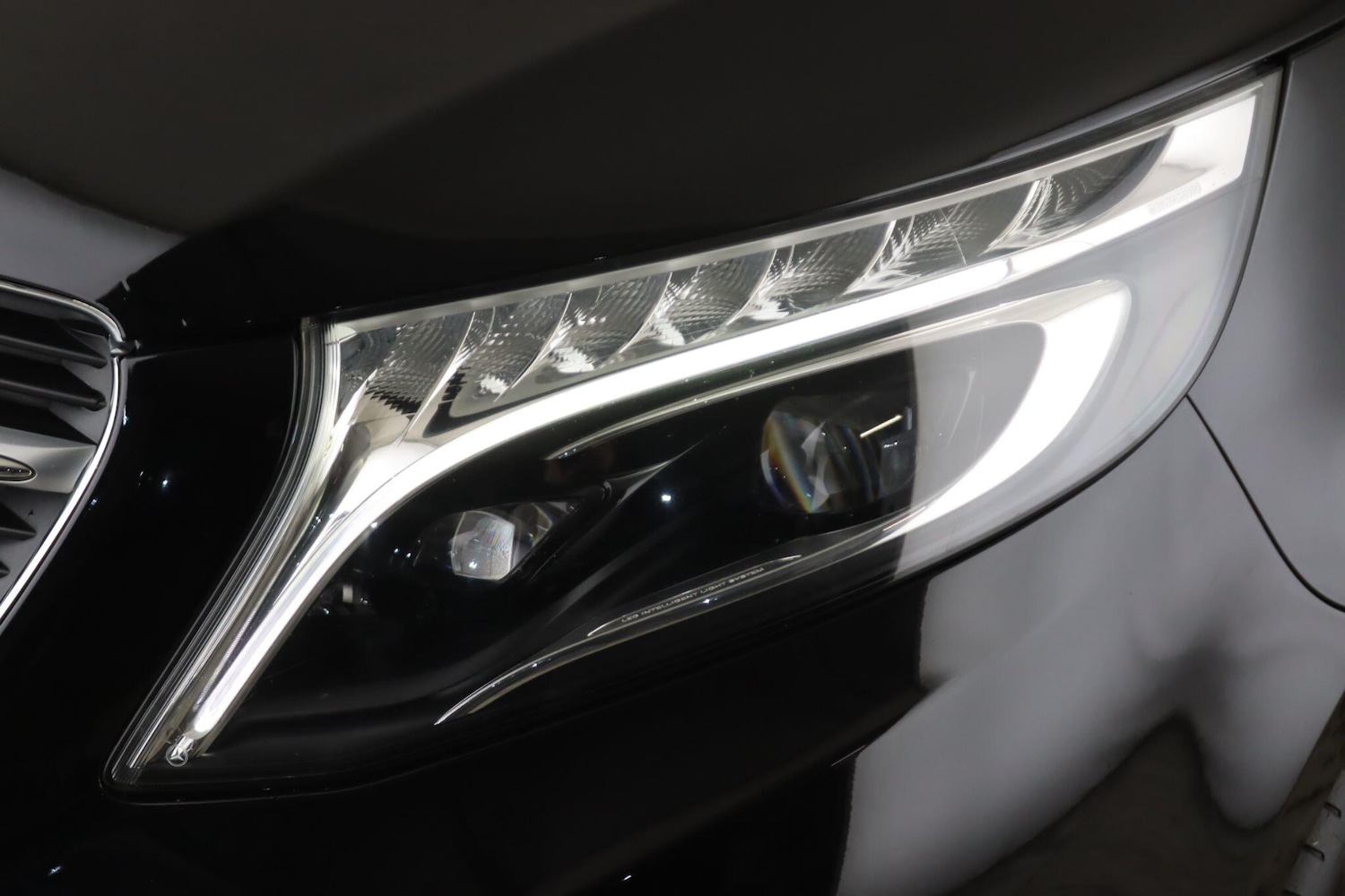 Used Mercedes-Benz V-Class 2019 for sale - 76151083: Photo 9