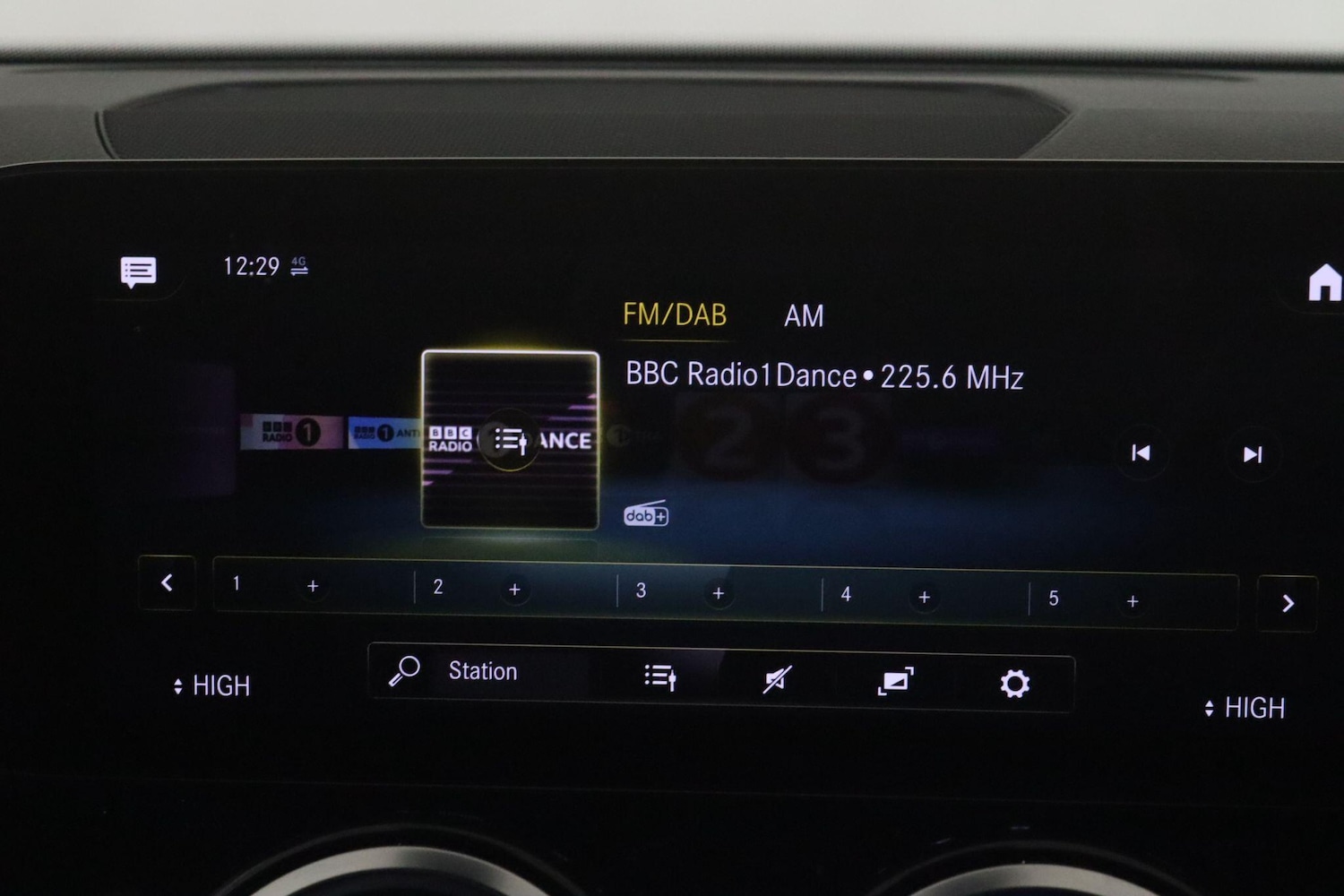 Used Mercedes-Benz GLB 2022 for sale - 77723681: Photo 34