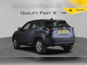 Used Toyota Yaris Cross 2024 for sale - 79677365: Photo