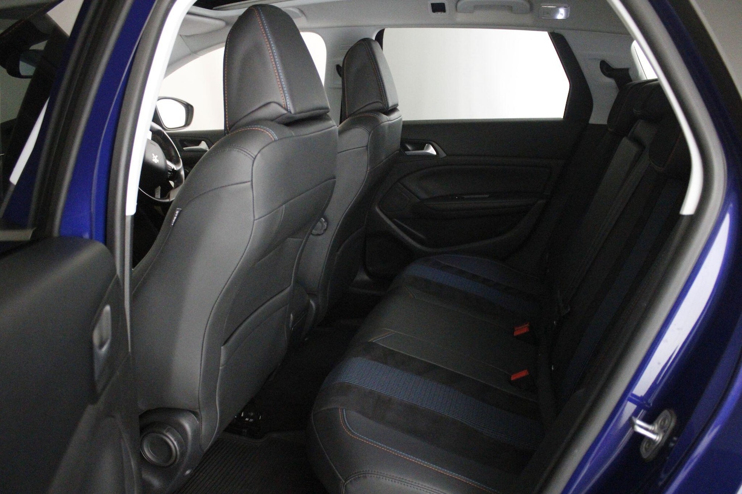 Used Peugeot 308 SW 2018 for sale - 76607884: Photo 12