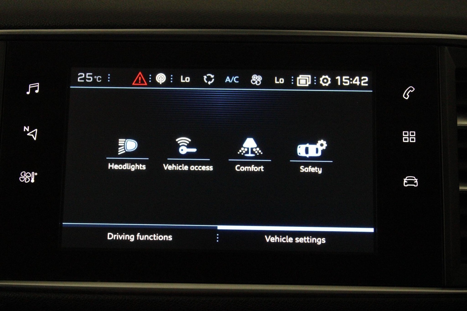 Used Peugeot 308 SW 2018 for sale - 76607884: Photo 34