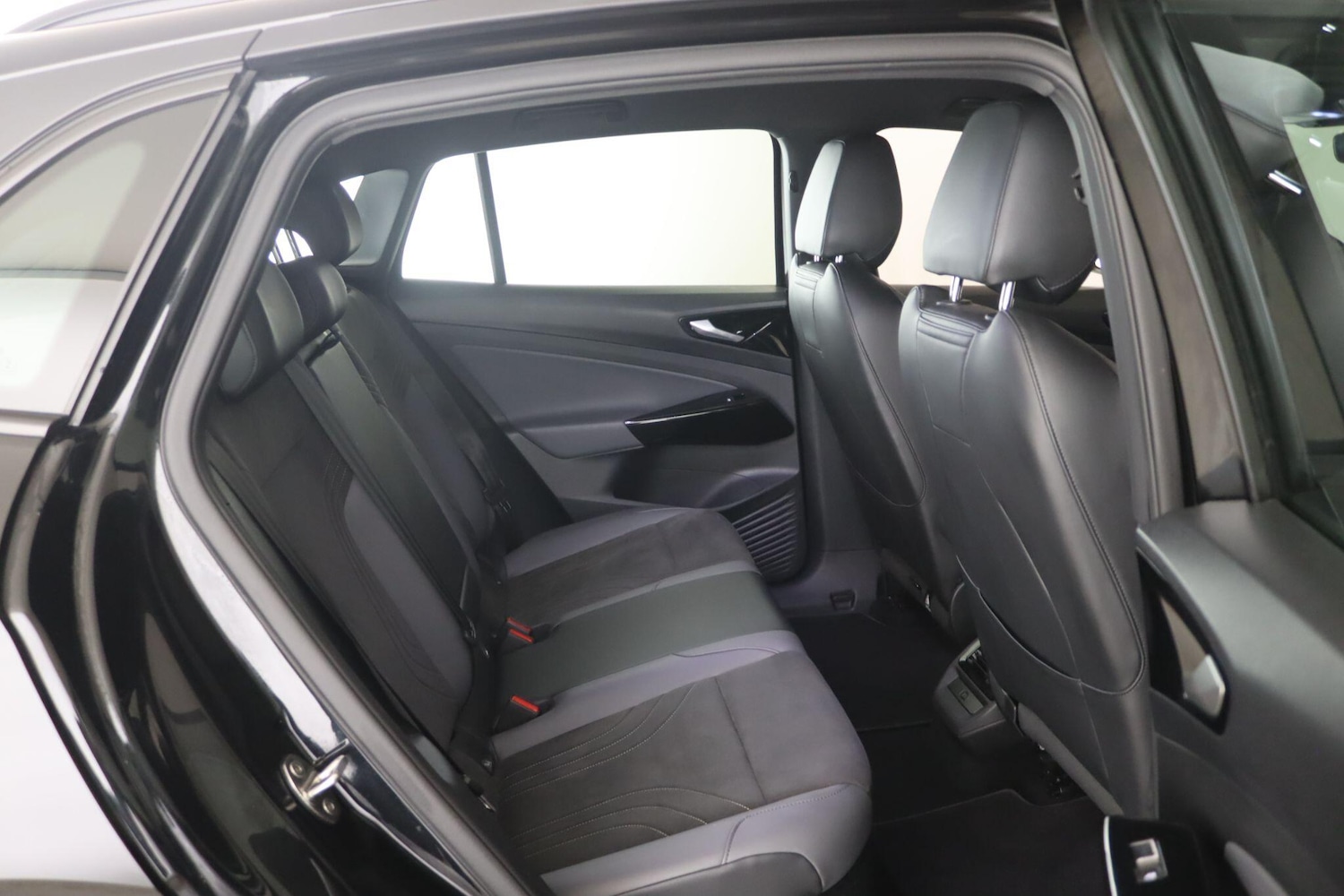 Used Volkswagen ID.4 2021 for sale - 76360811: Photo 14